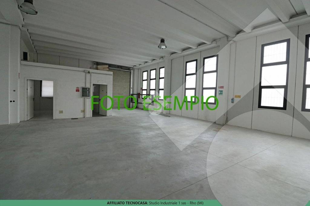 locale commerciale in affitto a Rho