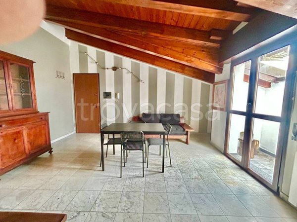 appartamento in affitto a Rho in zona Castellazzo