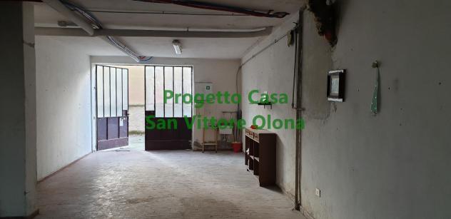locale commerciale in affitto a Rho