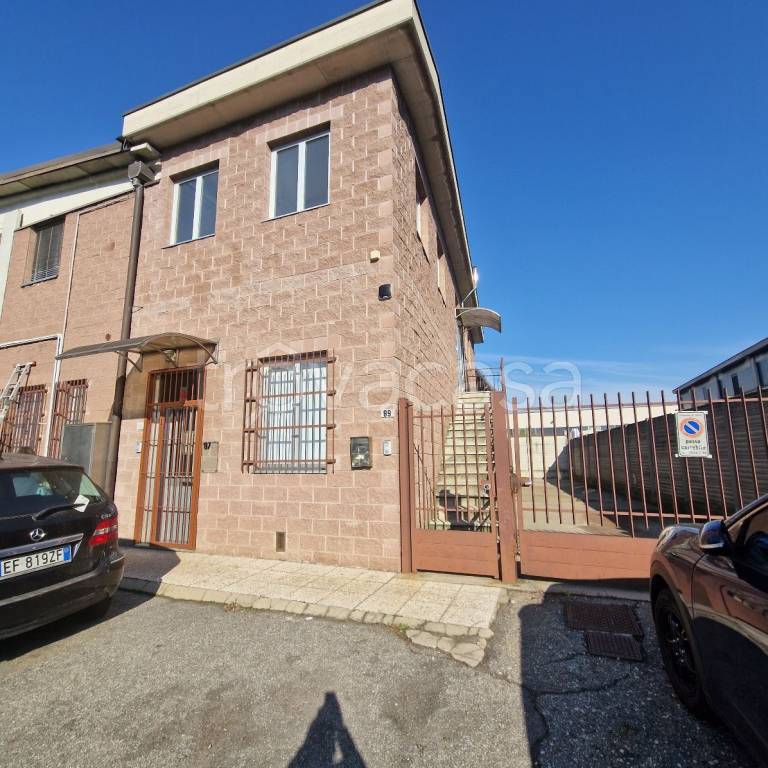 appartamento in affitto a Rho in zona Mazzo
