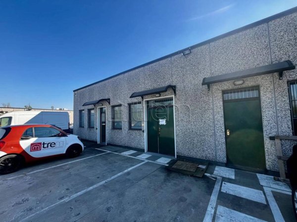 ufficio in affitto a Rho in zona Mazzo