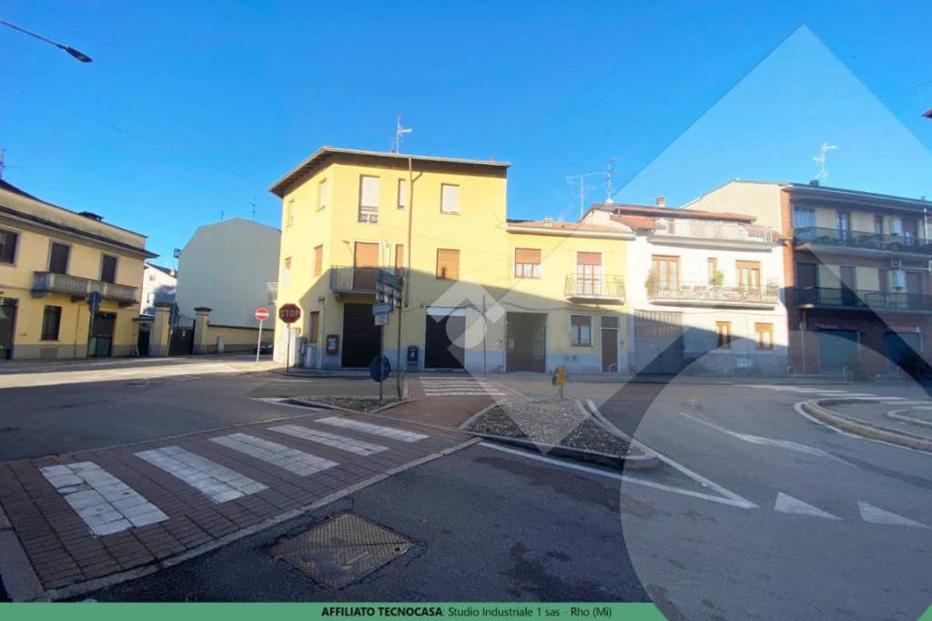 negozio in affitto a Rho