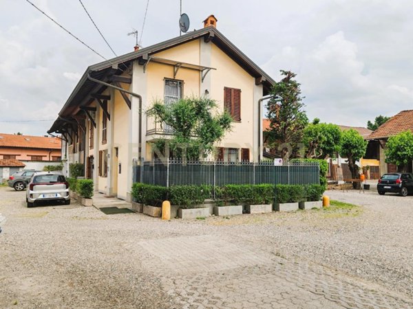 appartamento in affitto a Rho in zona Terrazzano