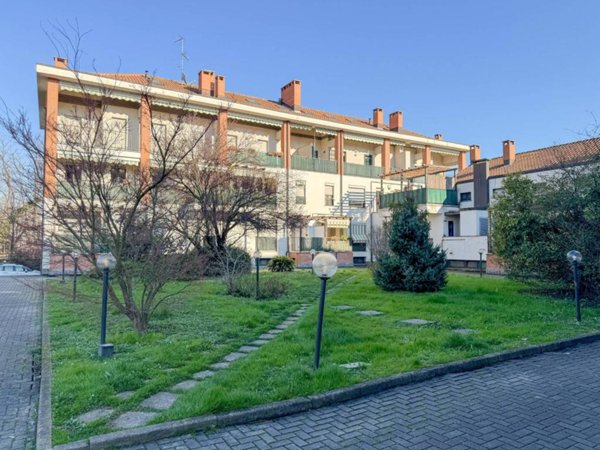 appartamento in affitto a Rho in zona Ghisolfa