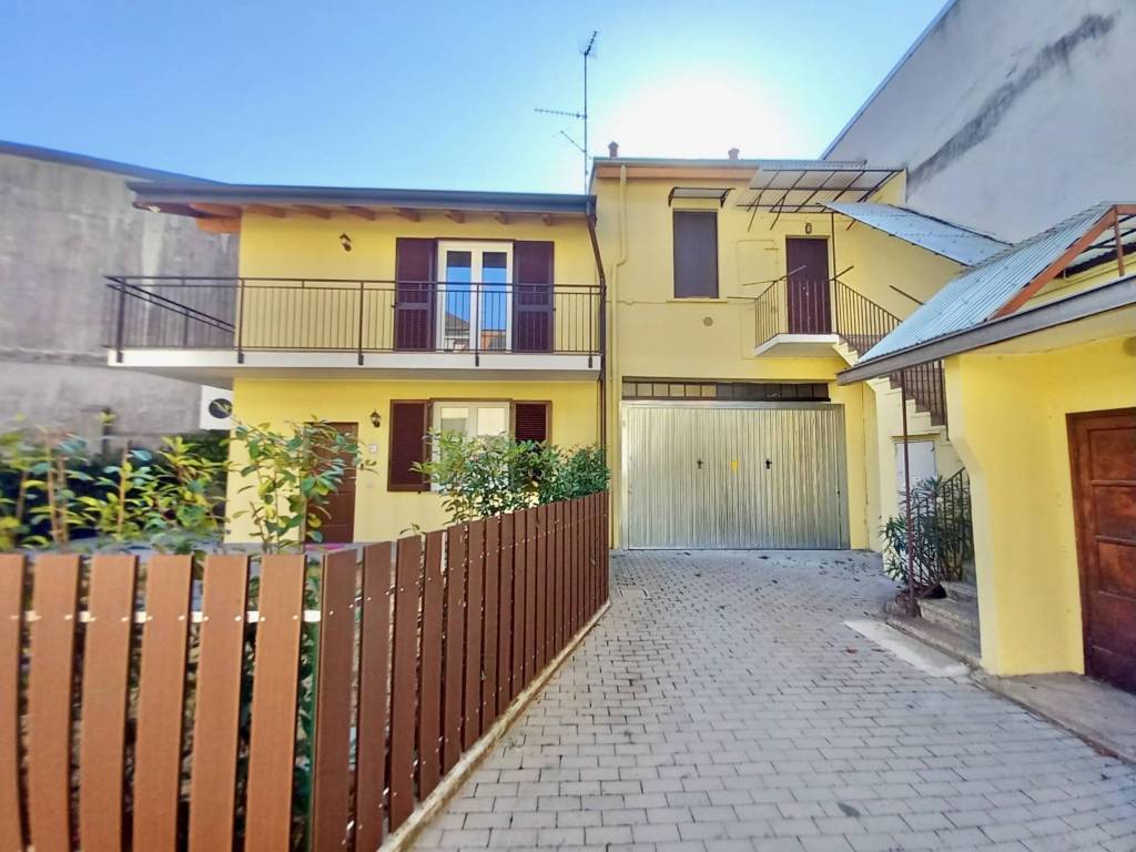 appartamento in affitto a Rho
