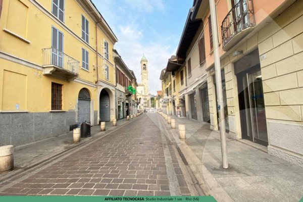 locale commerciale in affitto a Rho