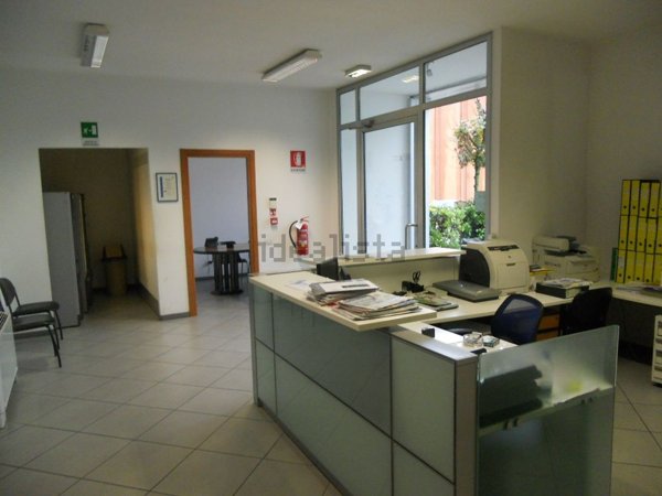 ufficio in affitto a Rho in zona Mazzo