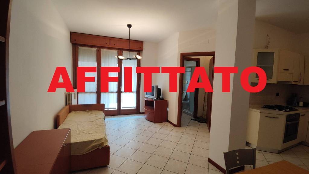 appartamento in affitto a Rho in zona Biringhello