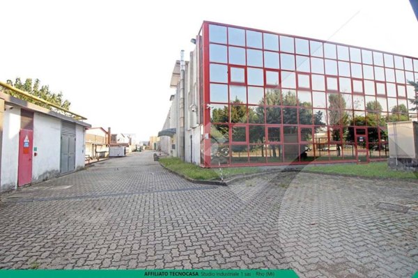 negozio in affitto a Rho in zona Mazzo