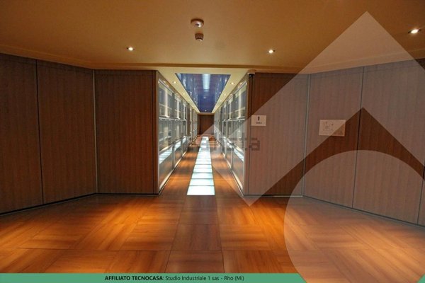 capannone in affitto a Rho in zona Mazzo