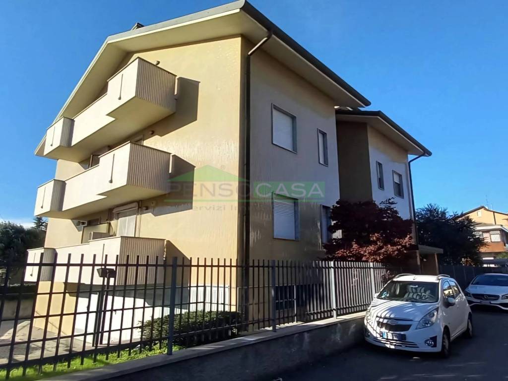 appartamento in affitto a Rho