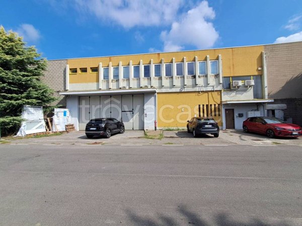 appartamento in affitto a Rho in zona Mazzo
