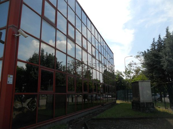capannone in affitto a Rho in zona Mazzo