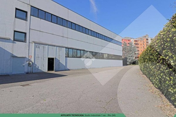 negozio in affitto a Rho