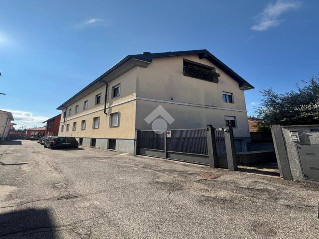 appartamento in affitto a Rho