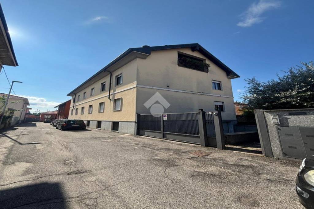 appartamento in affitto a Rho