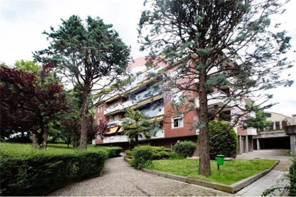 appartamento in affitto a Rho in zona Mazzo