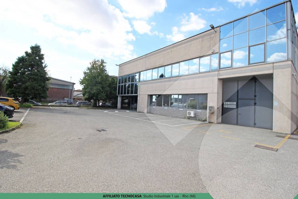 locale commerciale in affitto a Rho