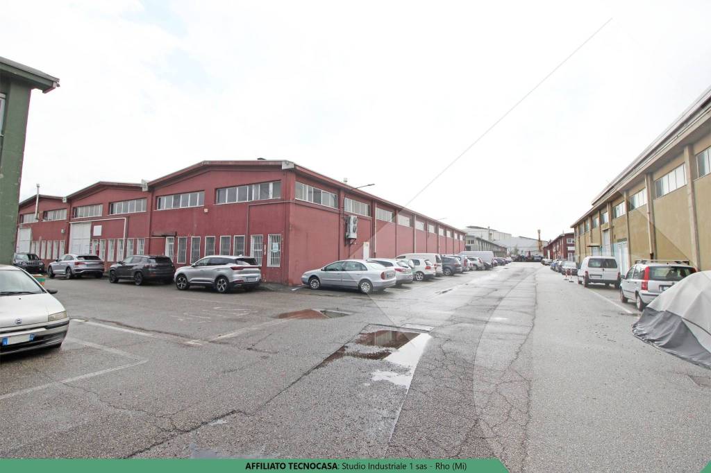 locale commerciale in affitto a Rho in zona Terrazzano