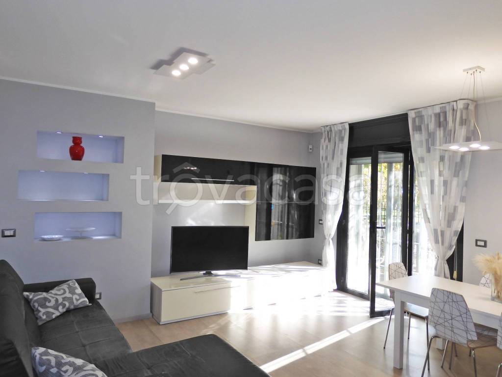 appartamento in affitto a Rho