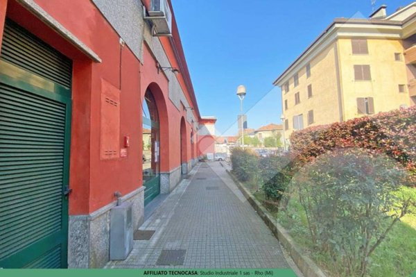 locale commerciale in affitto a Rho
