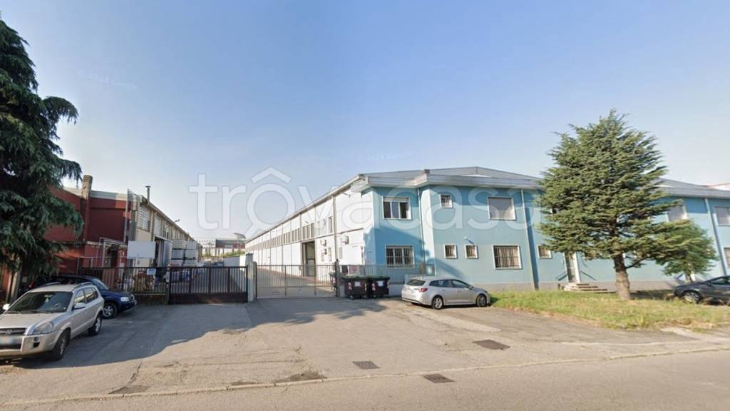 capannone in affitto a Rho in zona Mazzo