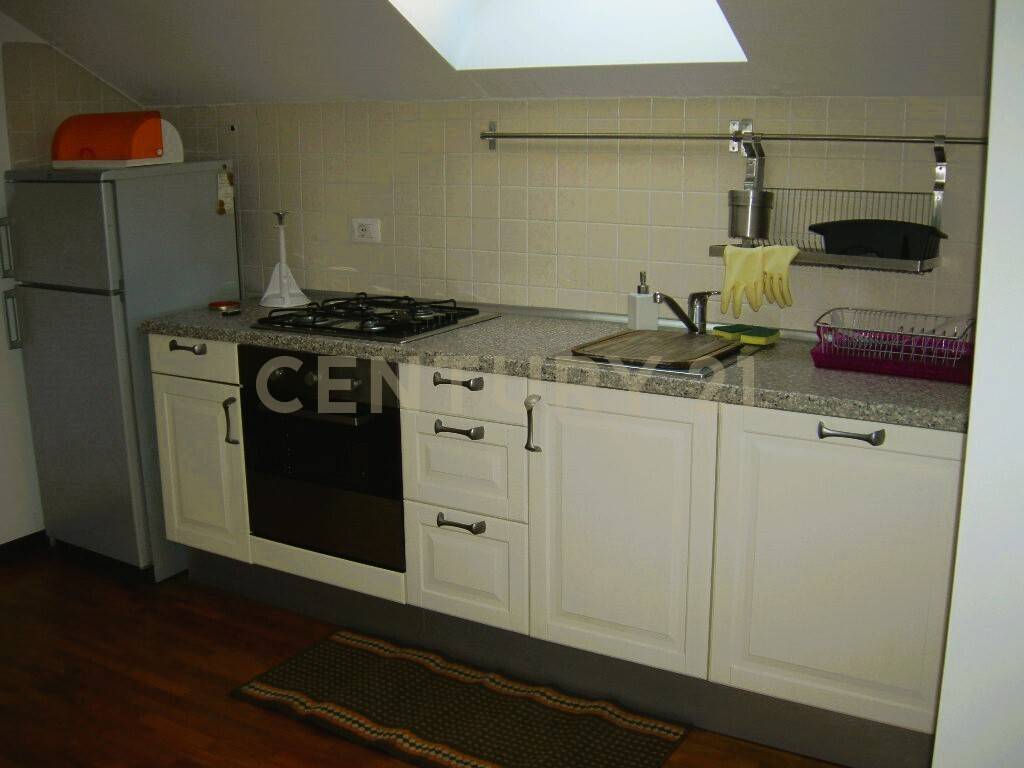 appartamento in affitto a Rho in zona Lucernate