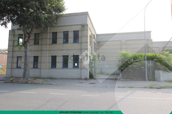 negozio in affitto a Rho