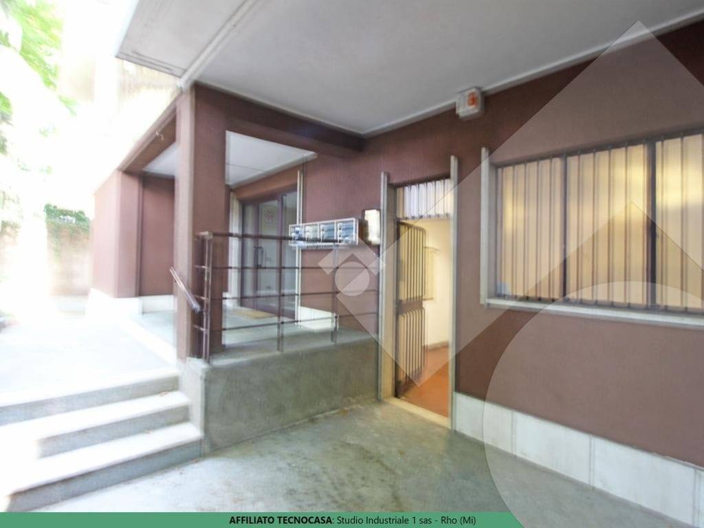trivano in affitto a Rho in zona Mazzo