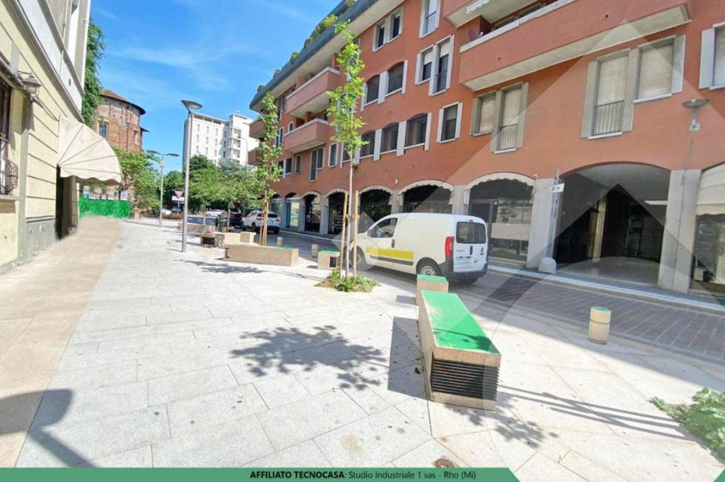 negozio in affitto a Rho