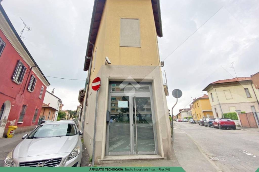 negozio in affitto a Rho