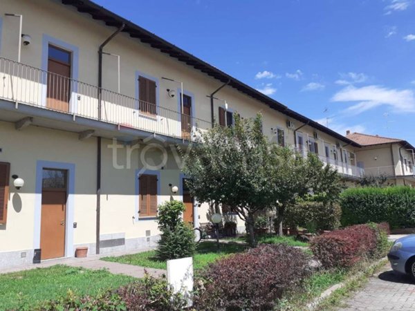 appartamento in affitto a Rho in zona Mazzo