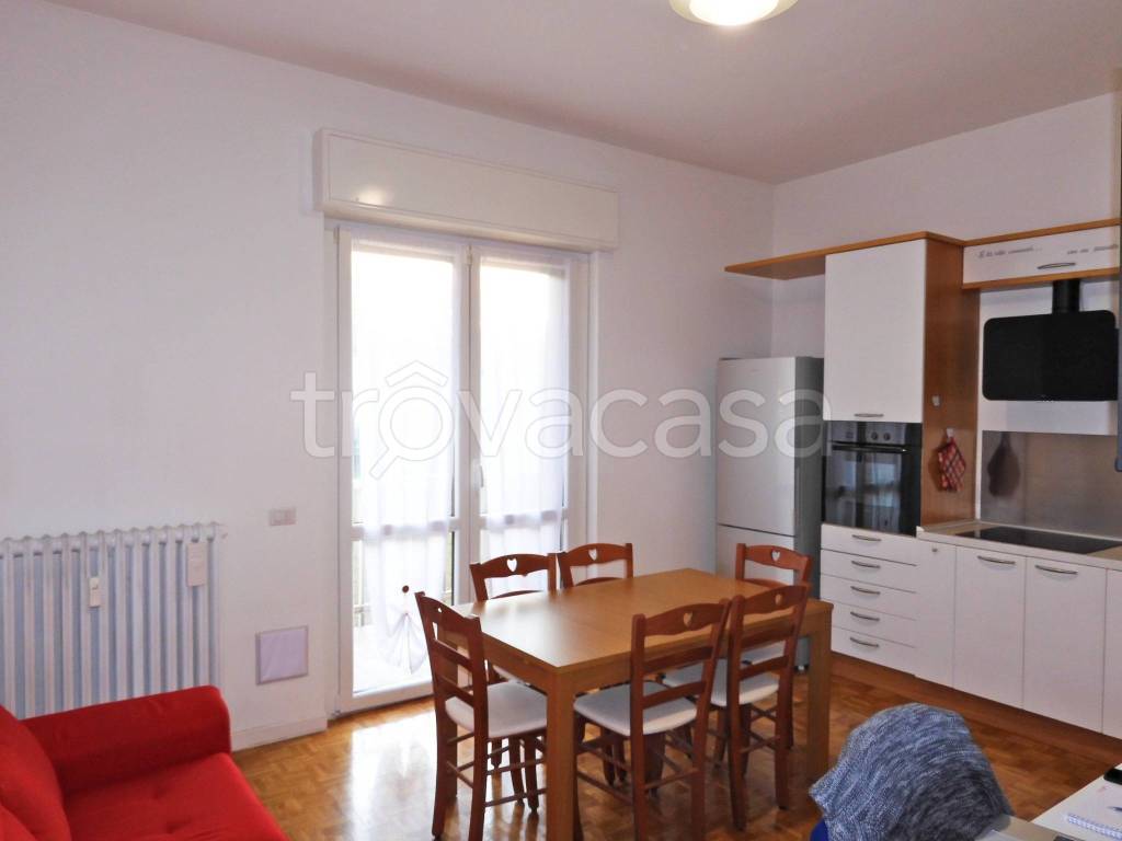 appartamento in affitto a Rho in zona Passirana