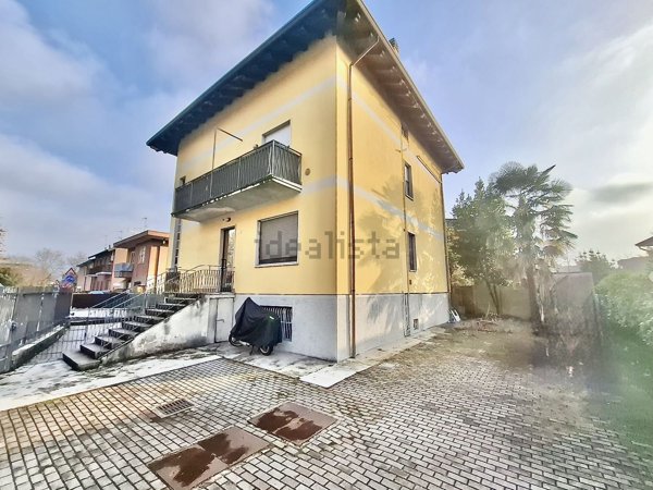 appartamento in affitto a Rho in zona Terrazzano