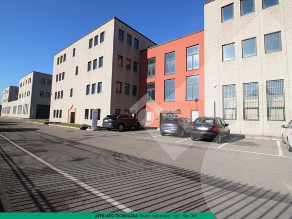 ufficio in affitto a Rho in zona Ghisolfa