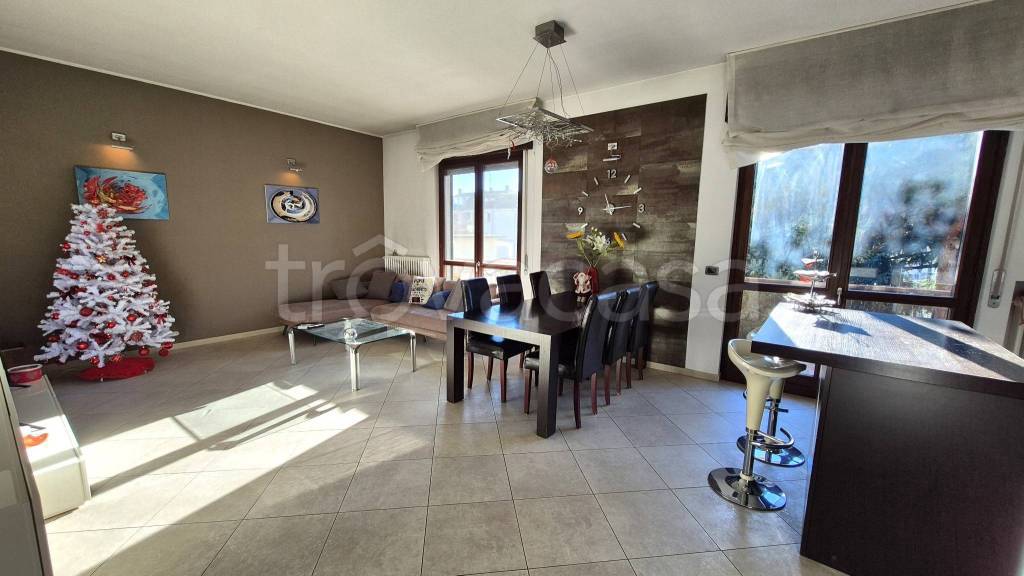 appartamento in affitto a Rho in zona Terrazzano