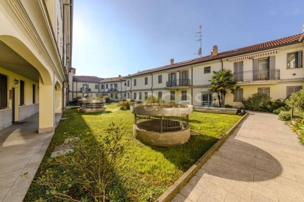 appartamento in affitto a Rho in zona Mazzo