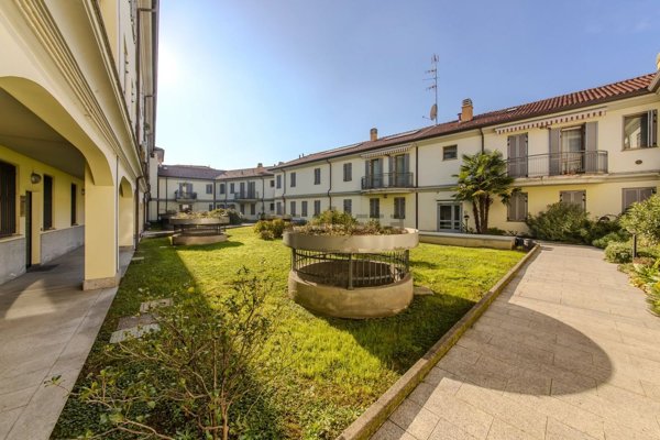 appartamento in affitto a Rho in zona Mazzo