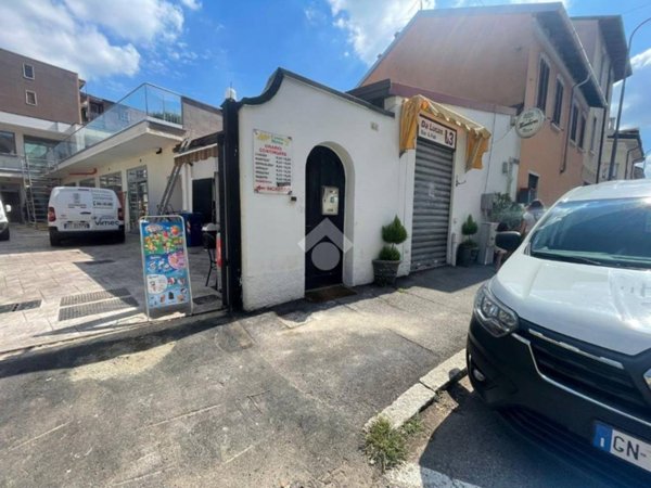 negozio in affitto a Rho