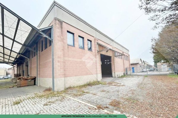 negozio in affitto a Rho