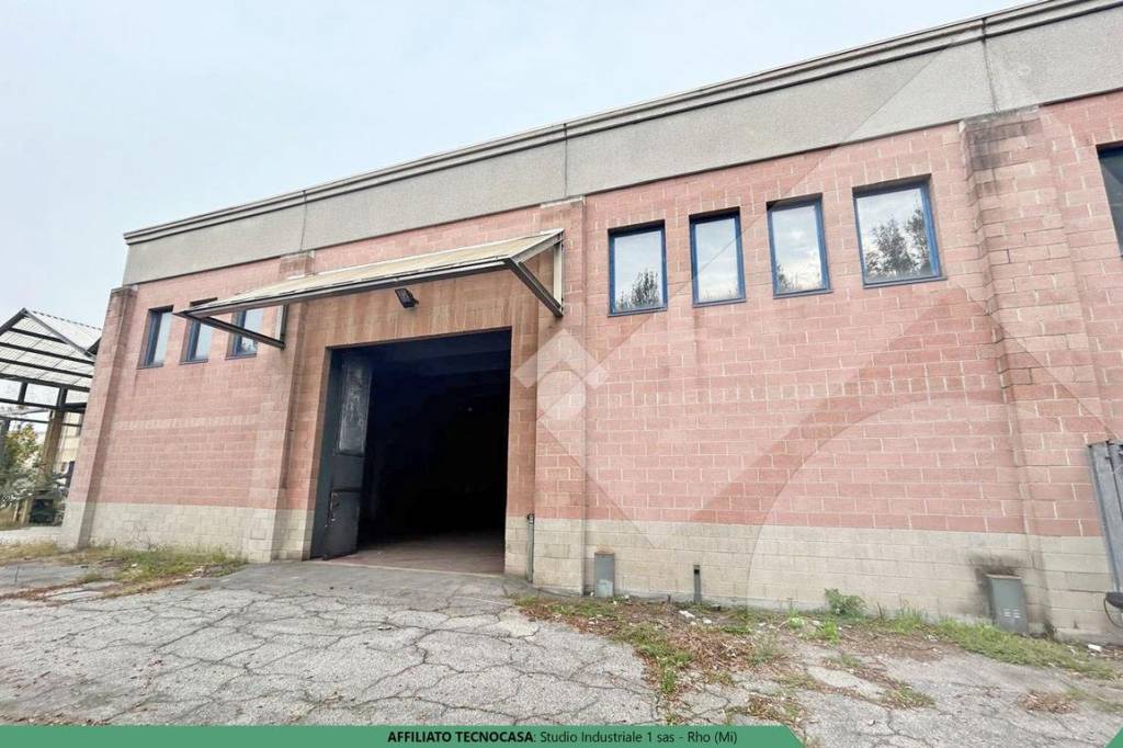 locale commerciale in affitto a Rho