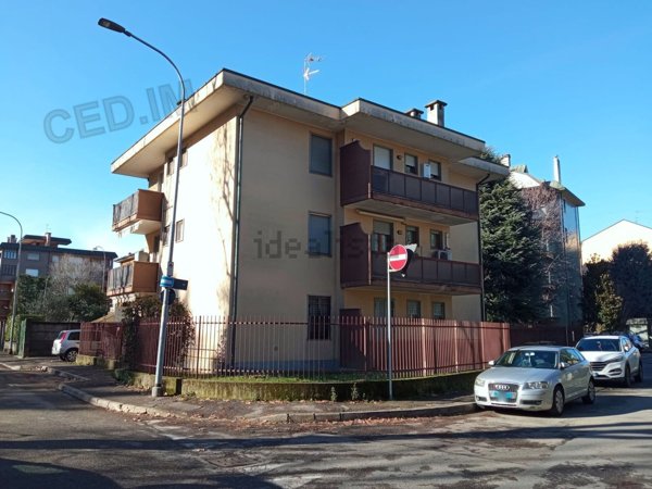 appartamento in affitto a Rho