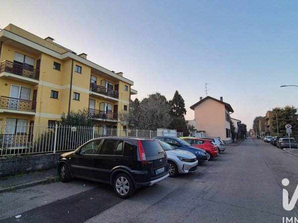 appartamento in affitto a Rho in zona Passirana