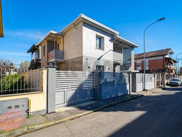 appartamento in affitto a Rho