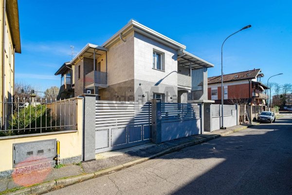 appartamento in affitto a Rho