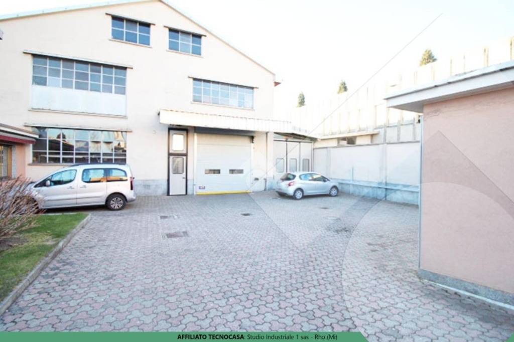 locale commerciale in affitto a Rho in zona Passirana