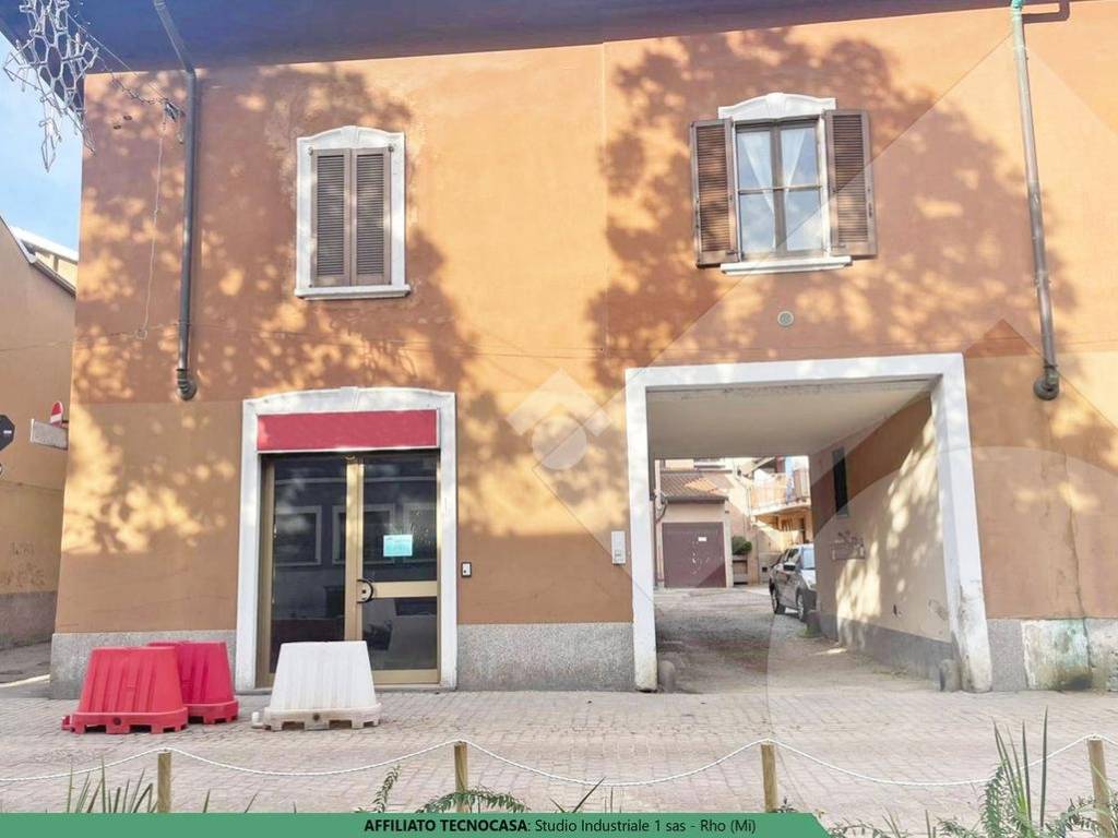 negozio in affitto a Rho