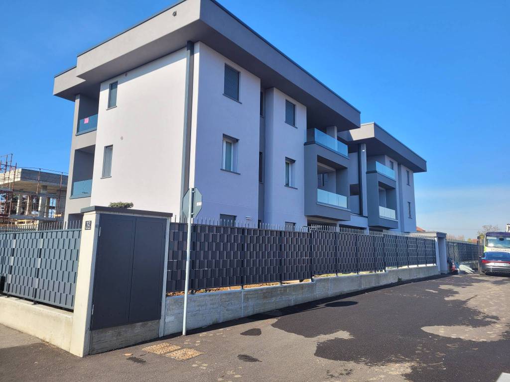 appartamento in affitto a Rho in zona Biringhello