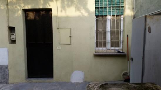 appartamento in affitto a Rho in zona Mazzo