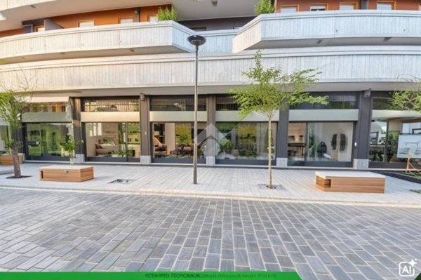 negozio in affitto a Rho